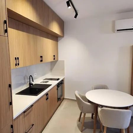 Apartament White 3 *